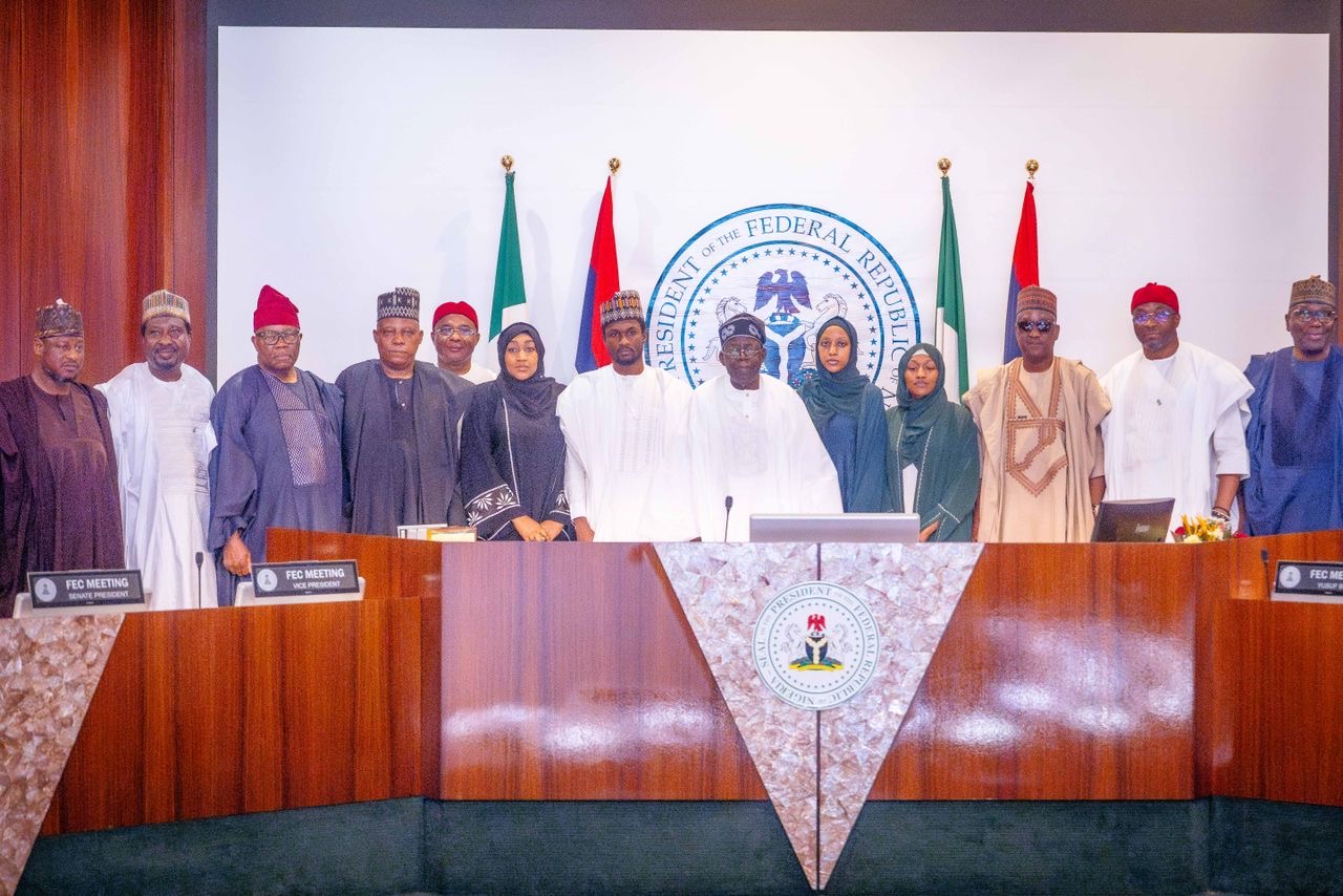 You are currently viewing Buhari carried burdens of leadership without complaint
