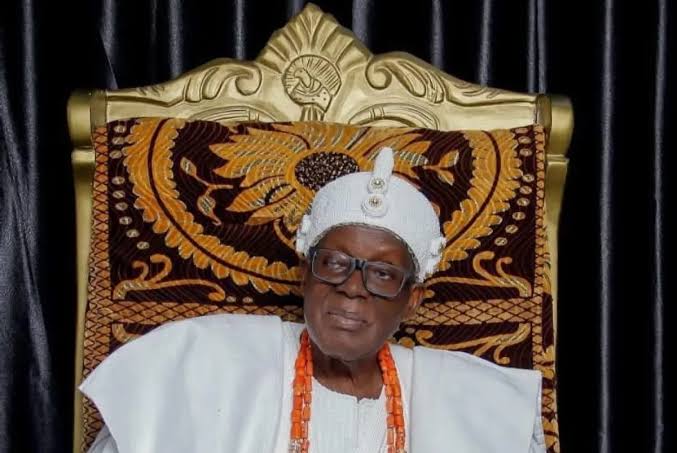 Read more about the article Oba Olakulehin, 43rd Olubadan of Ibadan, Passes at 90 During Coronation Anniversary