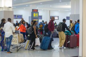 Read more about the article Five Essential Etiquette Tips for Nigerian Air Travellers