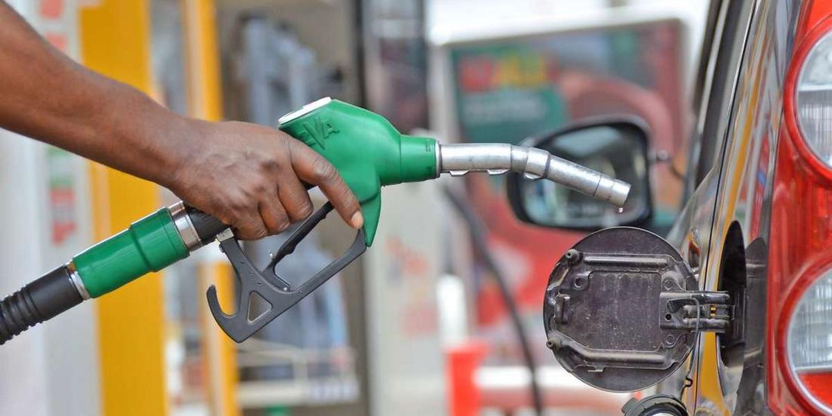 Read more about the article NNPC reduces petrol price to N875 per Litre in Lagos, N900 in Abuja