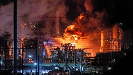Read more about the article Chevron oil refinery in US hit by explosion