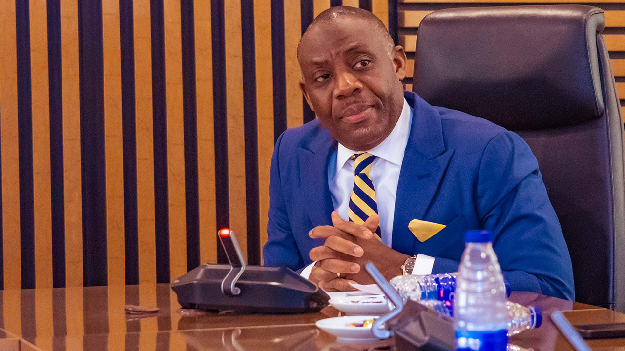 Read more about the article FG releases N2.3bn to federal university unions to clear arrears