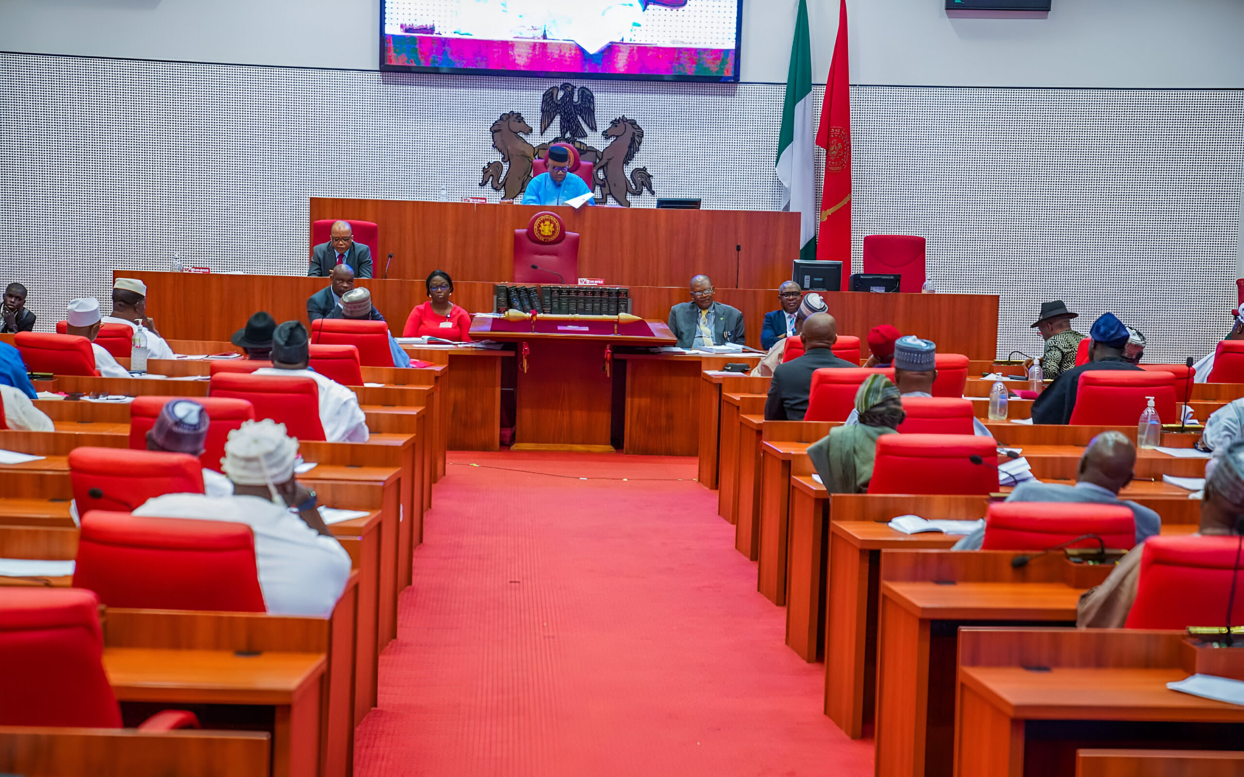 Read more about the article Senate reviews 2025 budget, cuts spending plan to N43.56trn