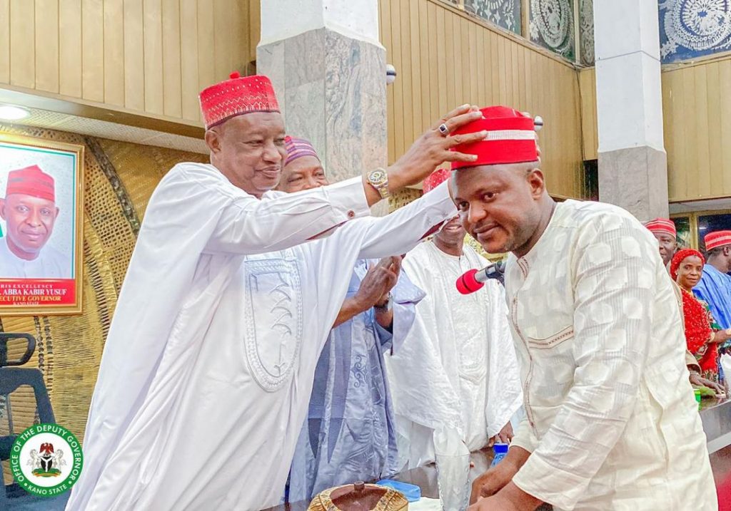 Read more about the article 21 Kano assembly members defect from NNPP to APC