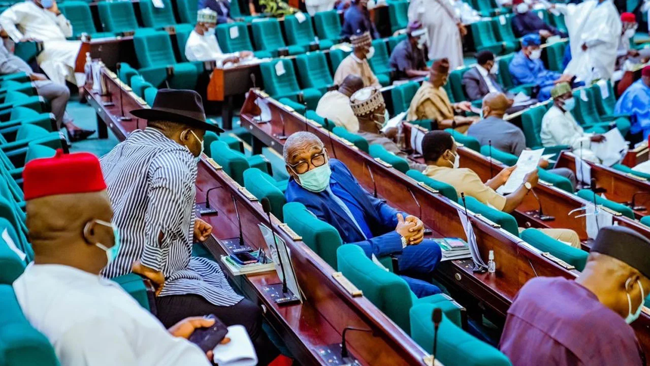 Read more about the article Senate moves to stiffen penalties for vote buying ahead of 2027 elections
