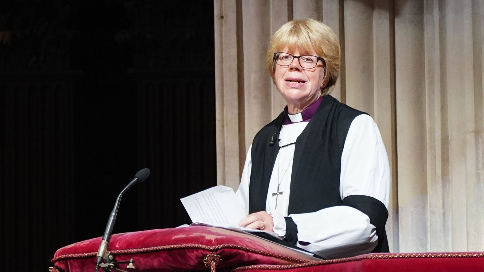 You are currently viewing Sarah Mullally named first woman Archbishop of Canterbury