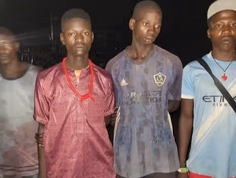 Troops rescued passengers