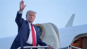 Read more about the article Dramatic Trump plane switch revealed after Iranian threat