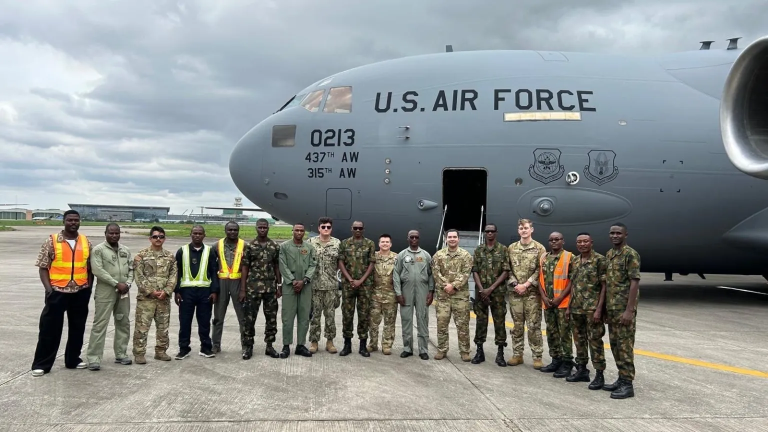 You are currently viewing US delivers military equipment to Nigerian Air Force amid deepening security ties