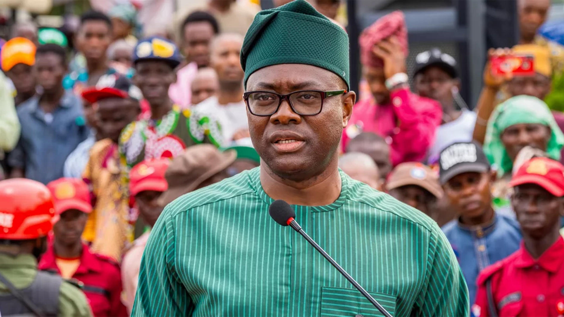 You are currently viewing Makinde vows to serve one term, pledges transitional unity government
