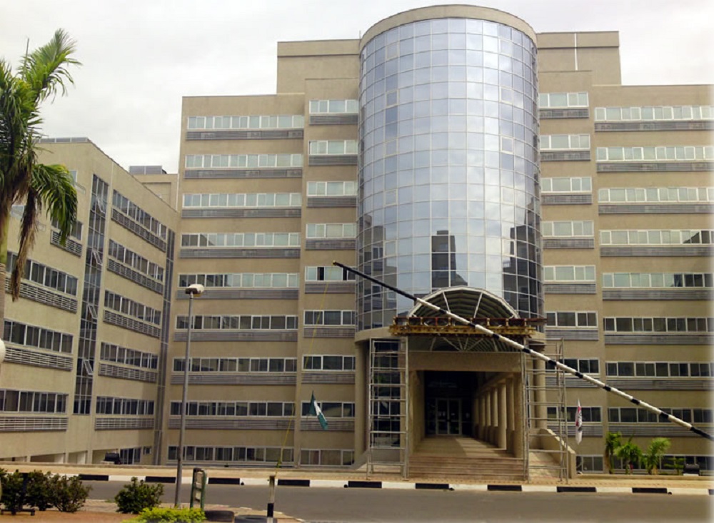 You are currently viewing FG disputes World Bank’s ₦7.7tn debt-interest warning